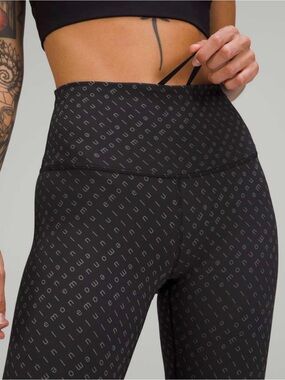 Lululemon Wunder Under “Lululemon” Print Leggings HR